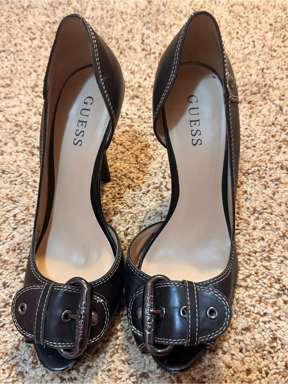 Y2K Guess Heels - Picture 2 of 4